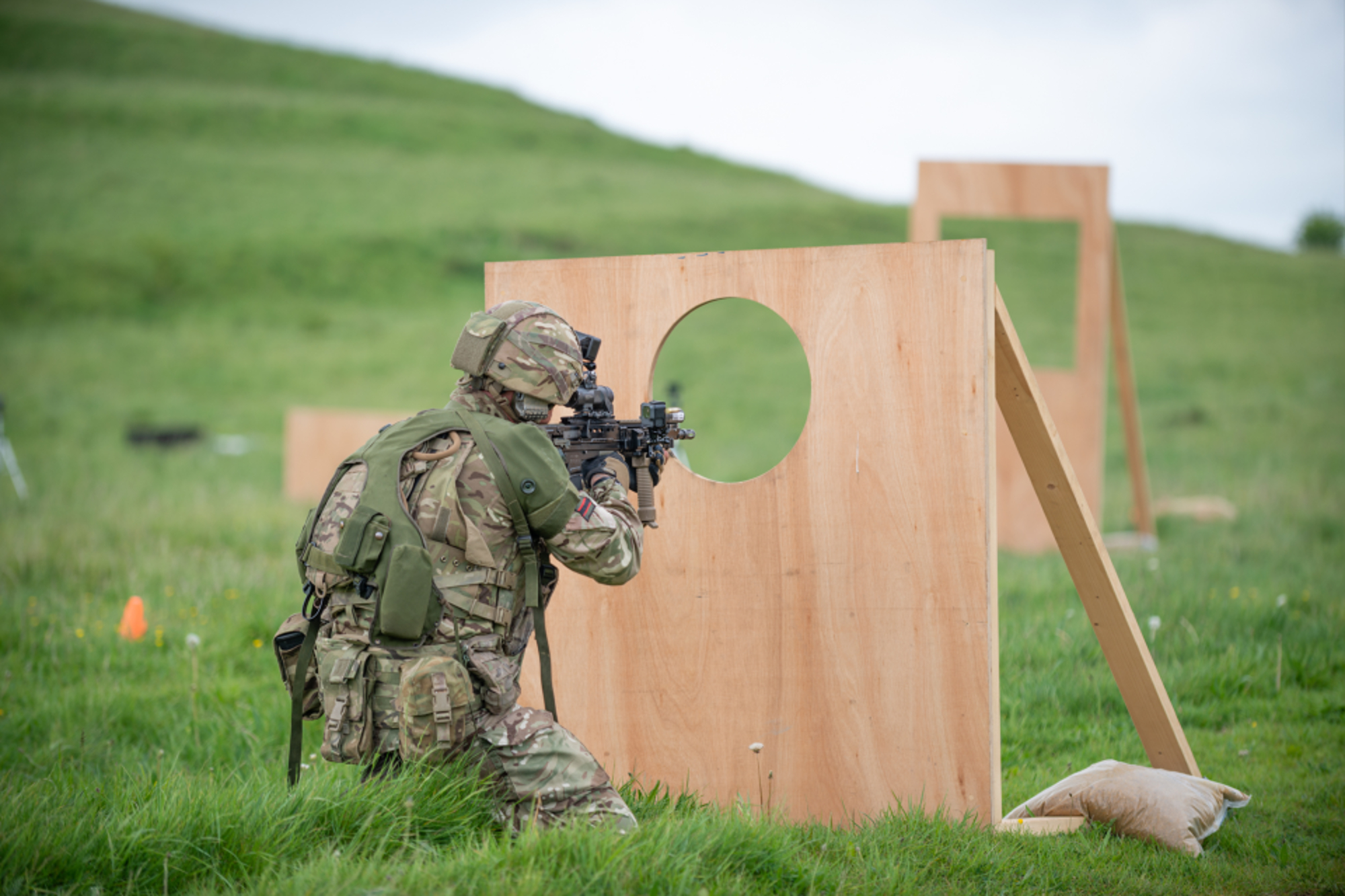 UK Conducts First Live-Fire Test on New Rifle Kits