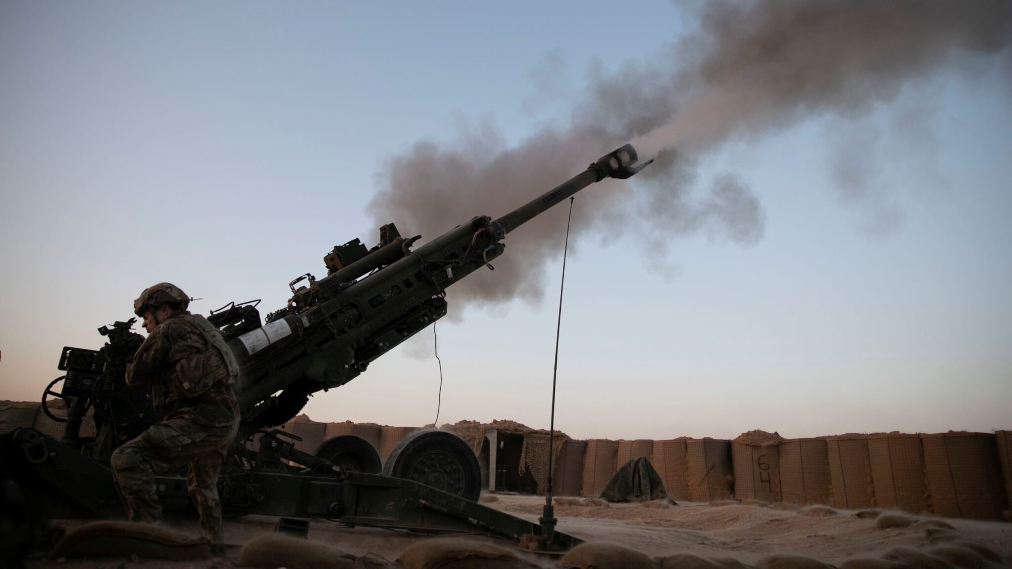 US to Boost Artillery Production Sixfold With Eye on Ukraine