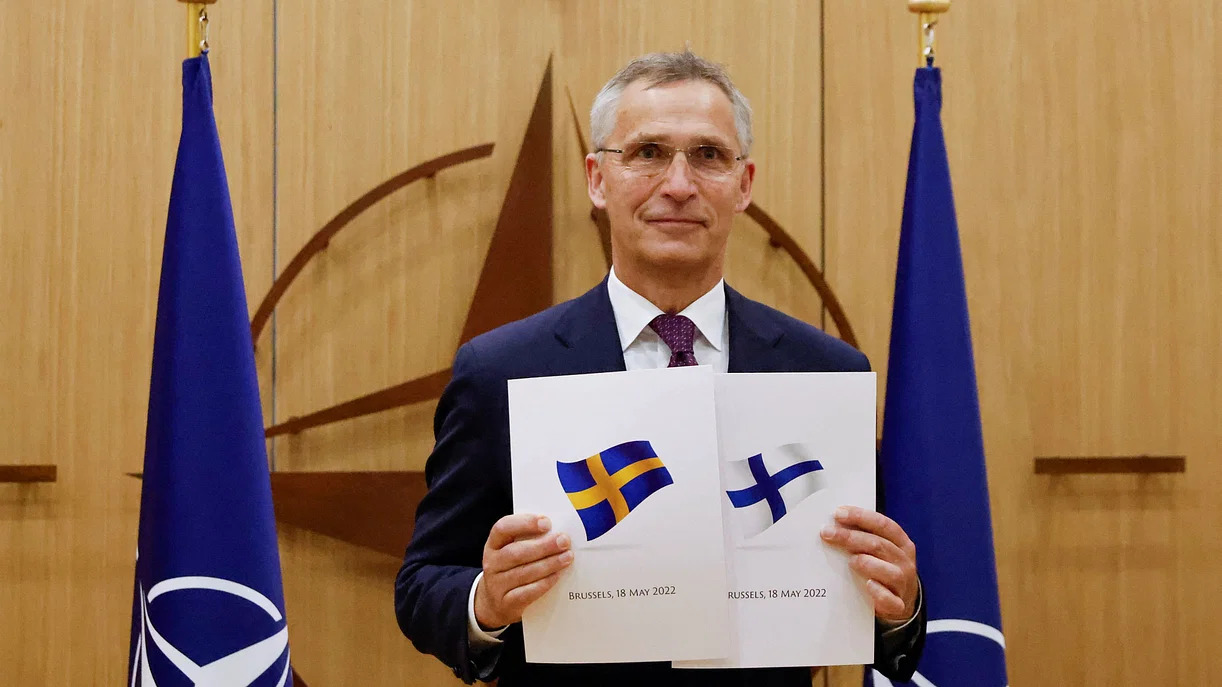 Sweden Eyes Closer US Defense Ties as NATO Talks Drag On