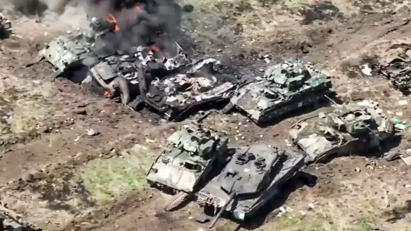 Russia Offers Troops $1.2K Bonuses for Destroyed Western Tanks in Ukraine