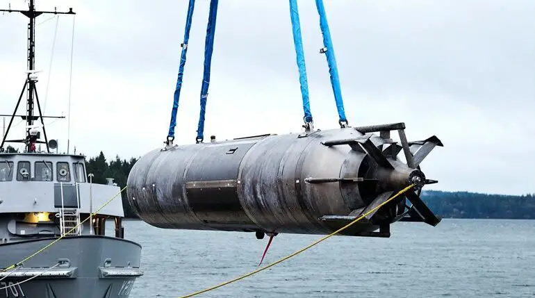 US Navy Seeking New Large Underwater Drone